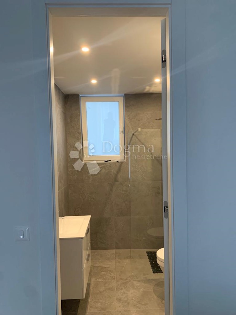 Flat For sale - ŠIBENSKO-KNINSKA  VODICE 