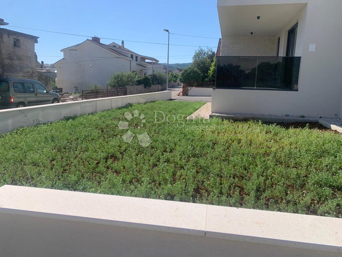 Flat For sale - ŠIBENSKO-KNINSKA  VODICE 