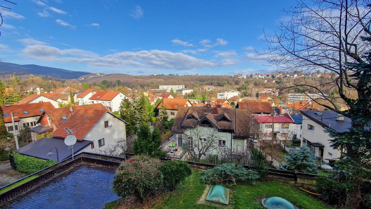 Dům Na prodej - GRAD ZAGREB  ZAGREB 