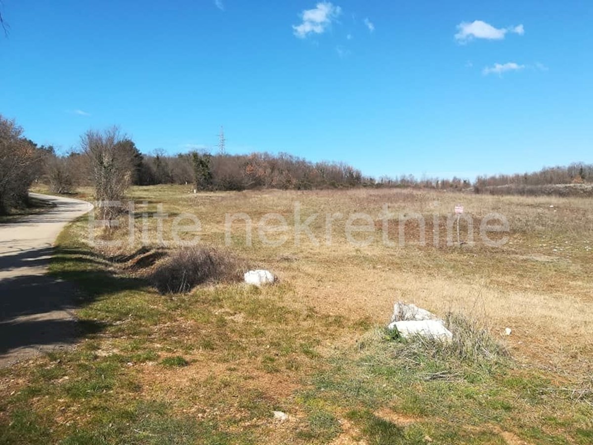 Pozemok Na predaj - ISTARSKA  POREČ 