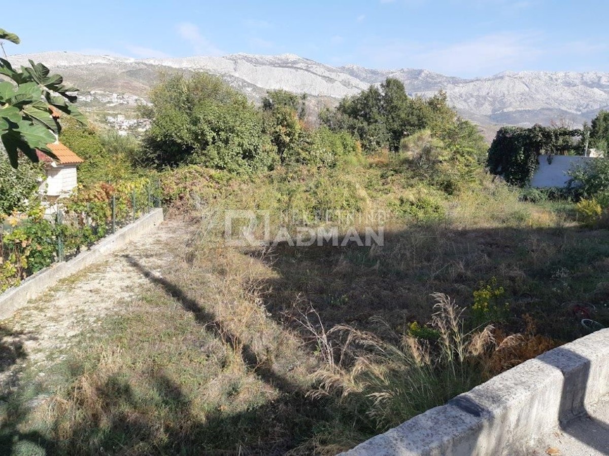 Land For sale - SPLITSKO-DALMATINSKA  SPLIT 