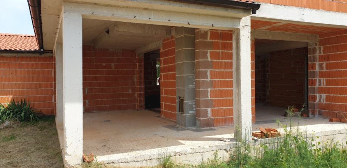 Dom Na sprzedaż - ISTARSKA  MARČANA 
