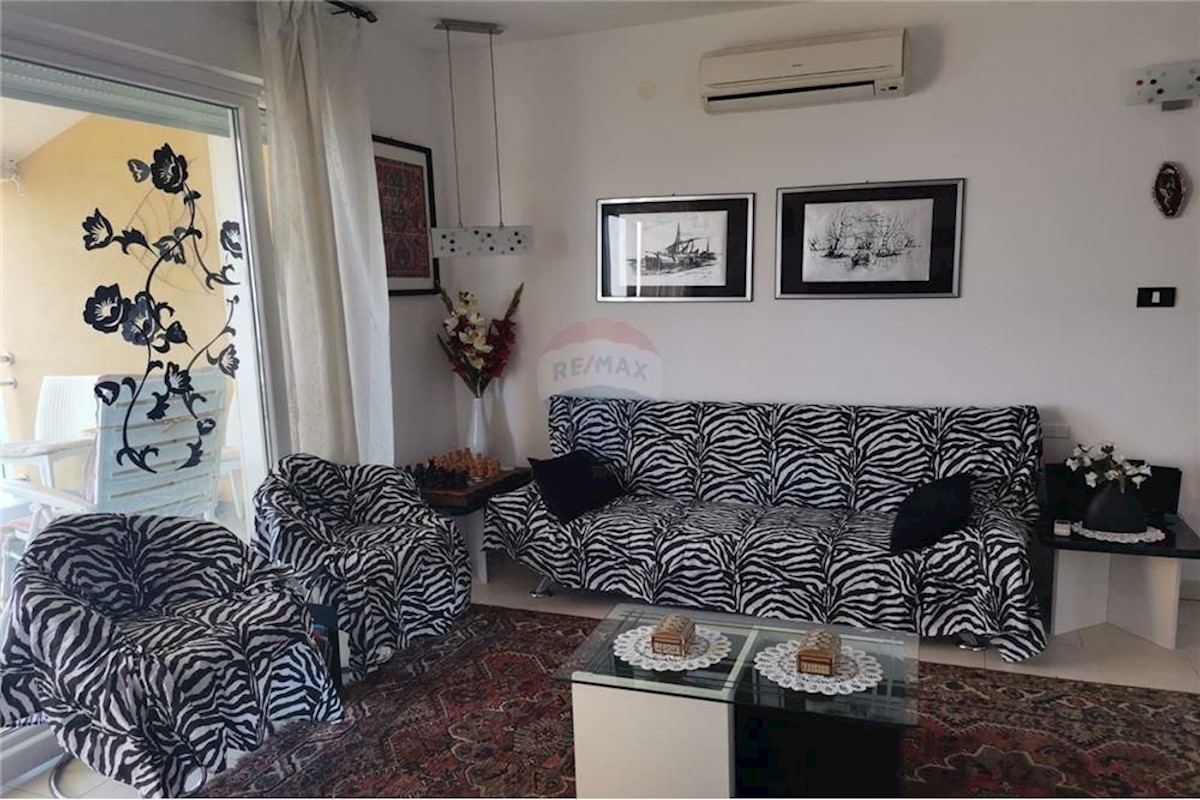 Flat For sale - ZADARSKA  PAKOŠTANE 