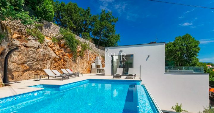 Casa in vendita 255 m² – Bregi