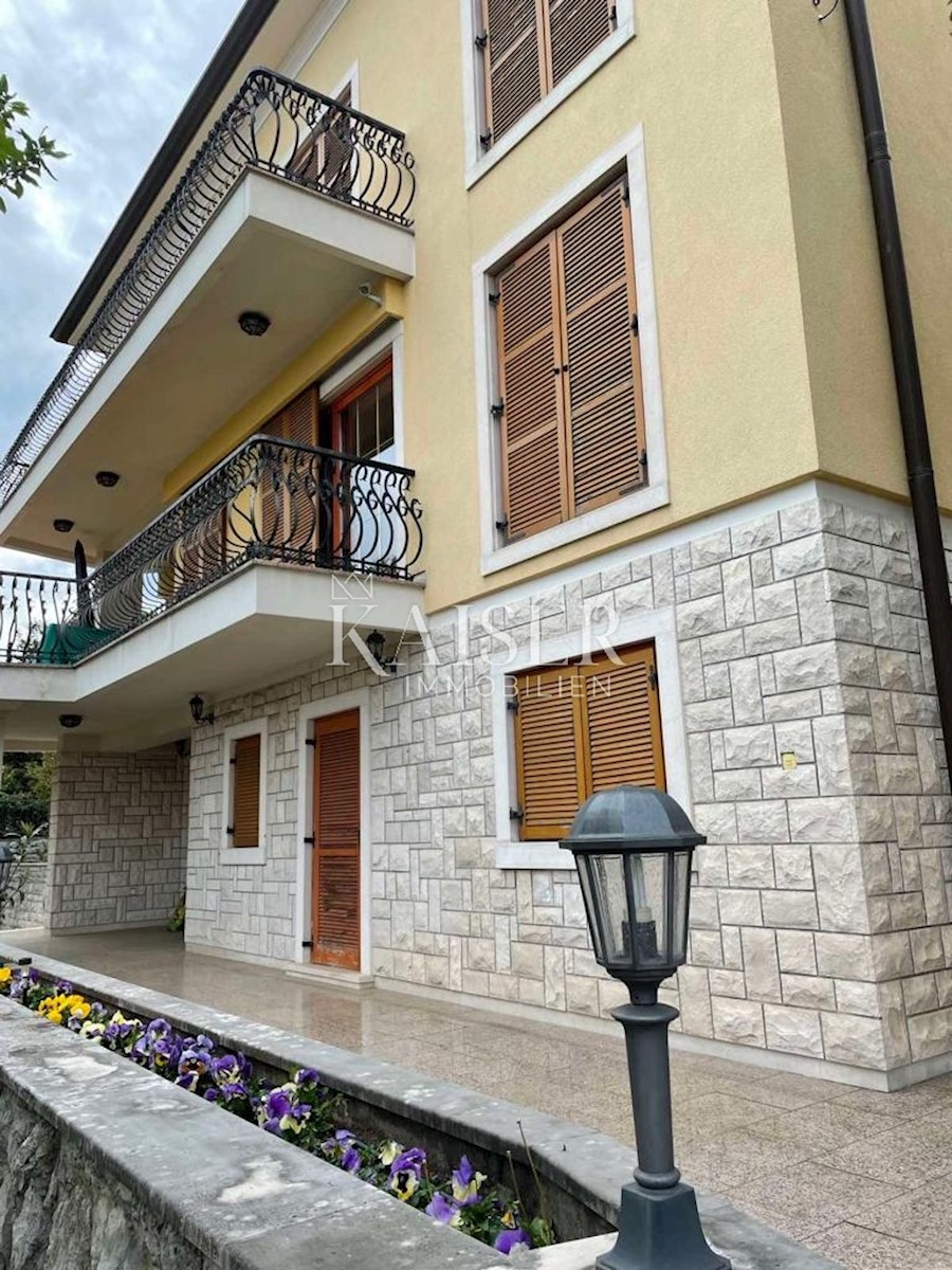 Dom Na predaj - PRIMORSKO-GORANSKA  OPATIJA 