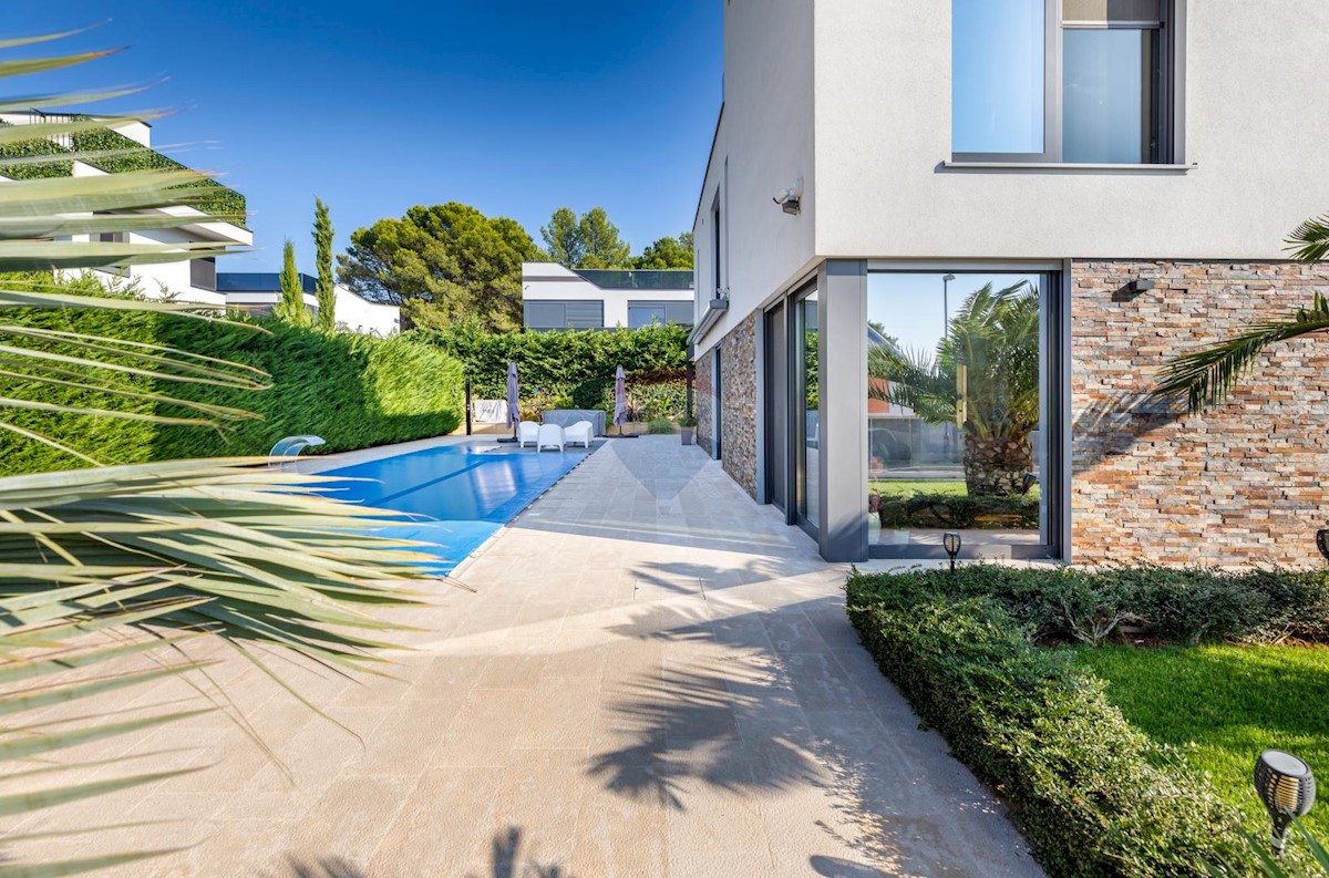 Haus Zu verkaufen - Istarska Fažana - foto 1/24