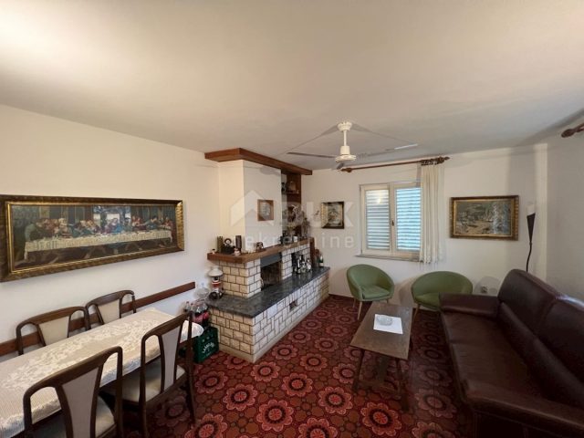 Kuća na prodaju 250 m² – Pula