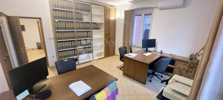 Business premises For rent - Istarska Pula - foto 2/9