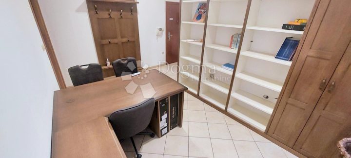 Business premises For rent - Istarska Pula - foto 5/9