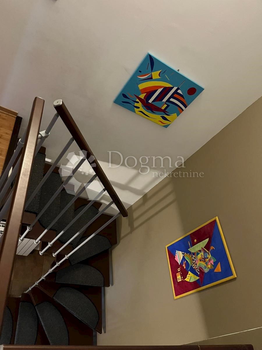 Apartment Zu verkaufen - PRIMORSKO-GORANSKA  VIŠKOVO 