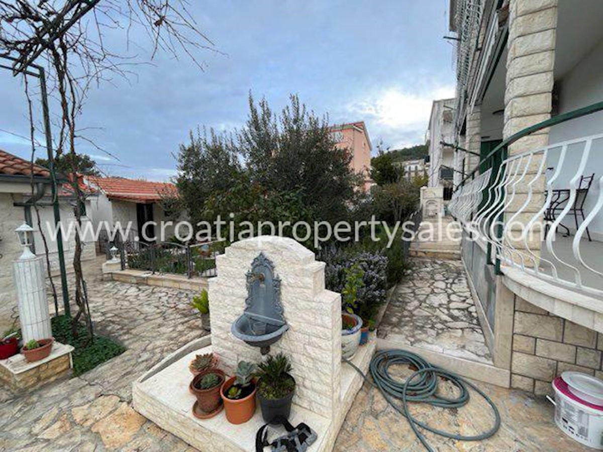 House For sale - SPLITSKO-DALMATINSKA  TROGIR 