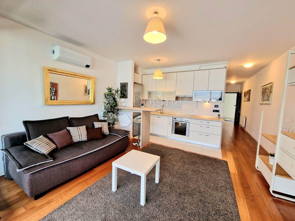 Apartmán Na predaj - GRAD ZAGREB  ZAGREB 