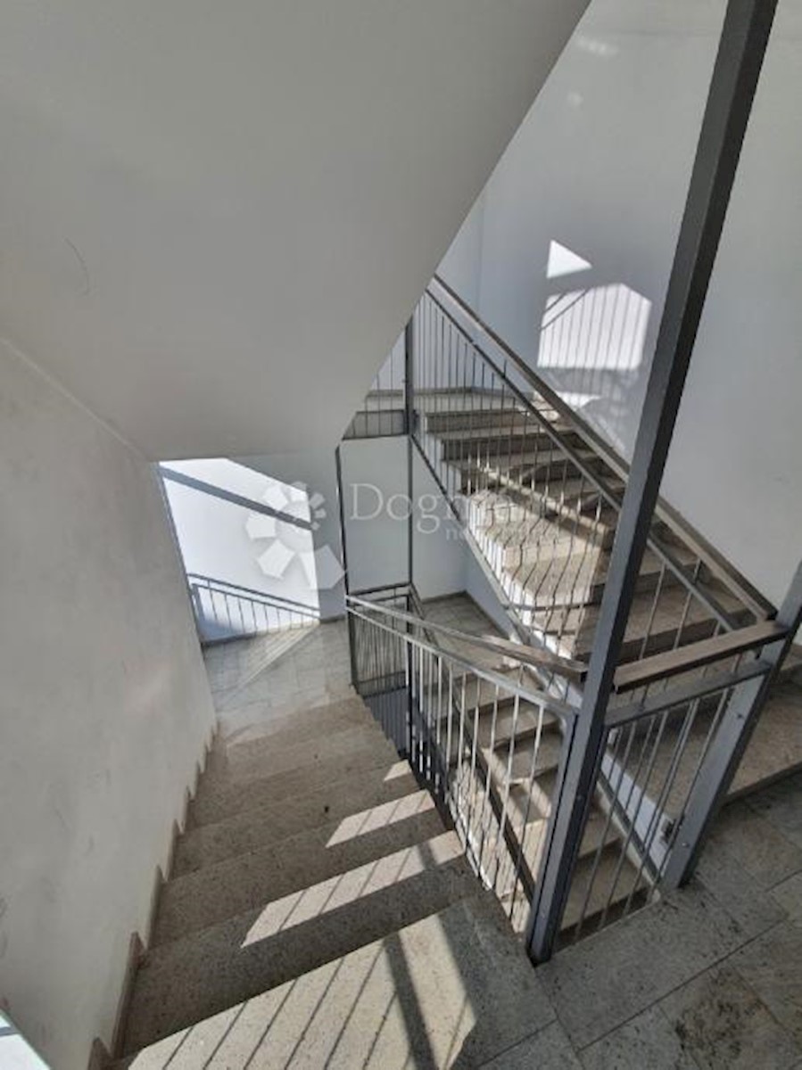 Apartma Naprodaj - GRAD ZAGREB  ZAGREB