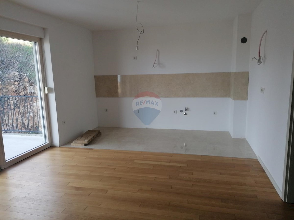 Flat For sale - PRIMORSKO-GORANSKA  CRIKVENICA 