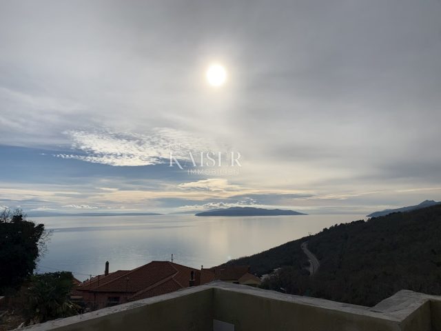 Apartmán na prodej 135 m² – Bregi