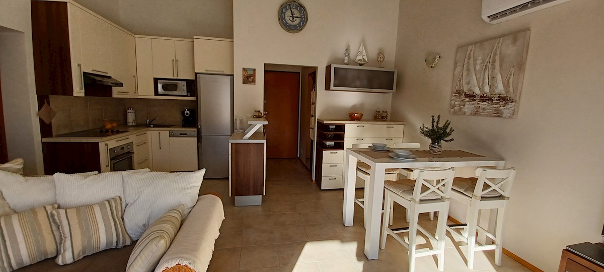 Appartamento In vendita - ŠIBENSKO-KNINSKA  ROGOZNICA 