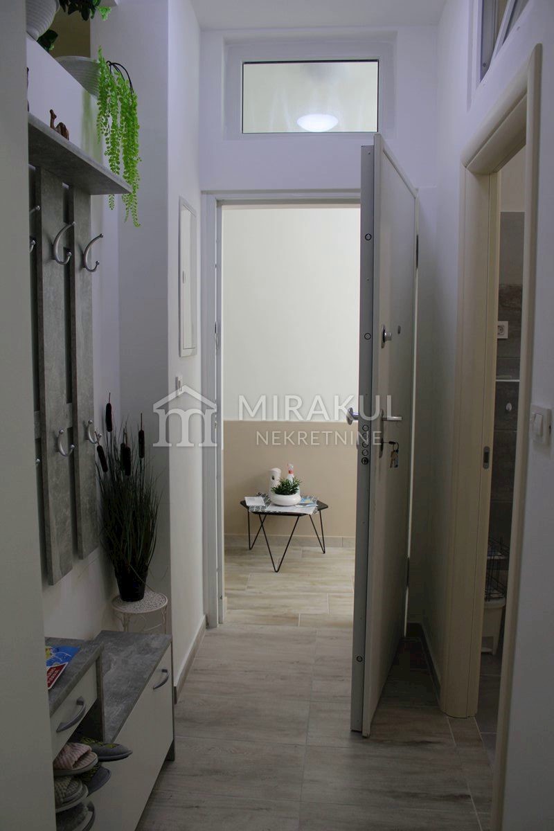 House For sale - ŠIBENSKO-KNINSKA  TRIBUNJ 