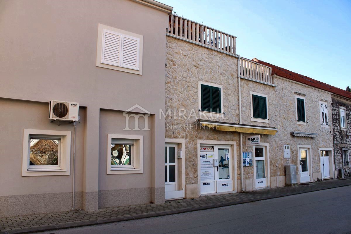 House For sale - ŠIBENSKO-KNINSKA  TRIBUNJ 
