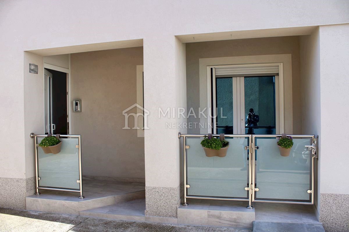 House For sale - ŠIBENSKO-KNINSKA  TRIBUNJ 