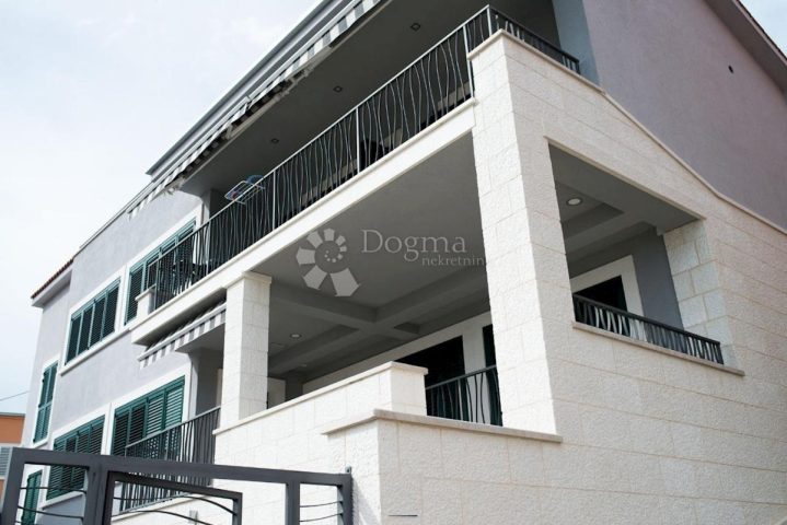 Dom na predaj 360 m² – Šibenik