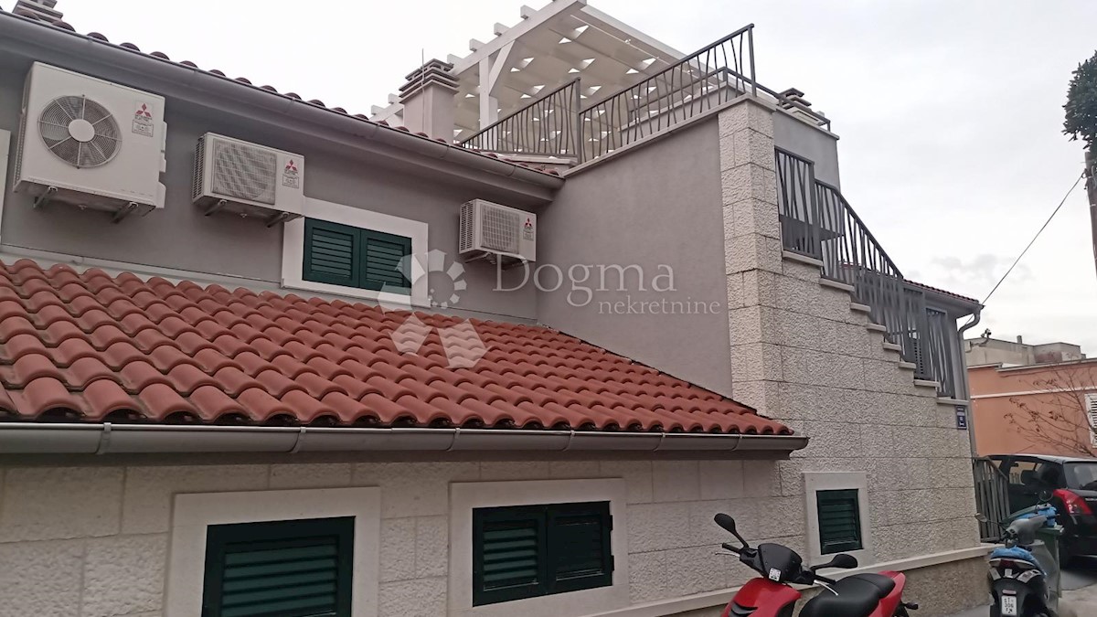 House For sale - ŠIBENSKO-KNINSKA  ŠIBENIK 