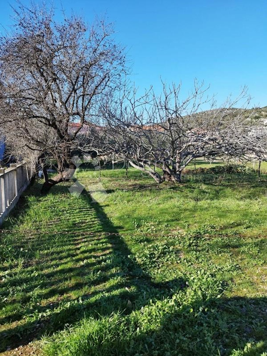 Terreno In vendita - SPLITSKO-DALMATINSKA  MARINA 