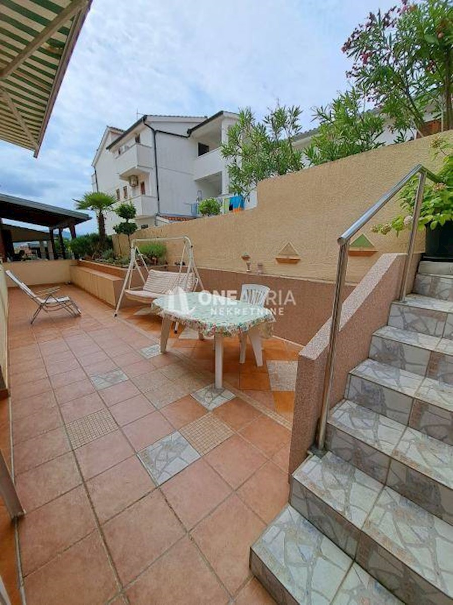 Apartment Zu verkaufen - PRIMORSKO-GORANSKA  KRK 