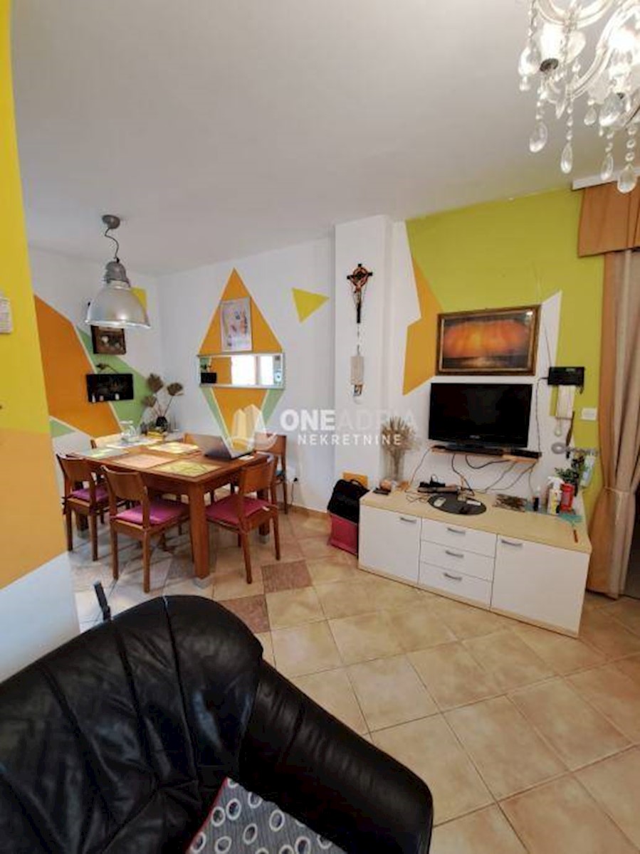 Apartment Zu verkaufen - PRIMORSKO-GORANSKA  KRK 