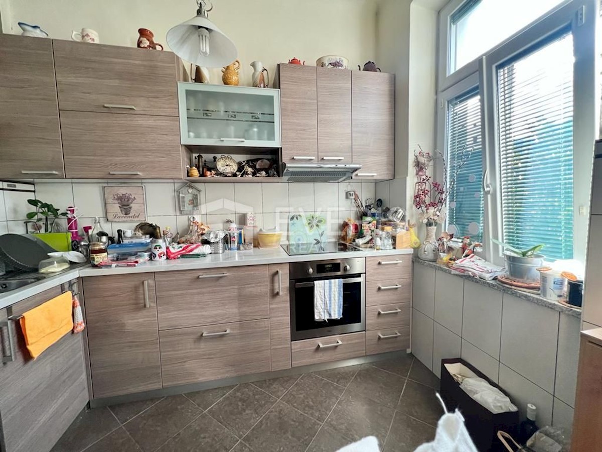 Flat For sale - PRIMORSKO-GORANSKA  LOVRAN 
