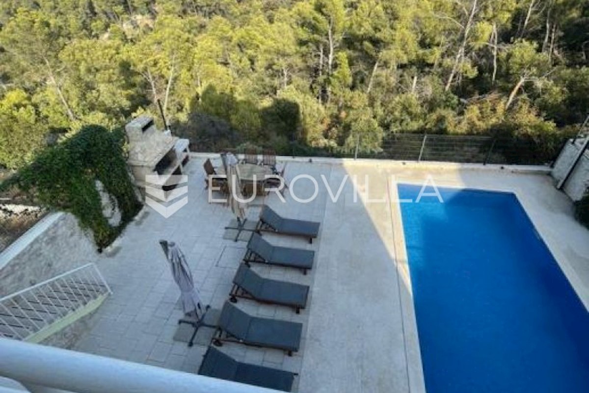 Casa In vendita - SPLITSKO-DALMATINSKA  TROGIR 