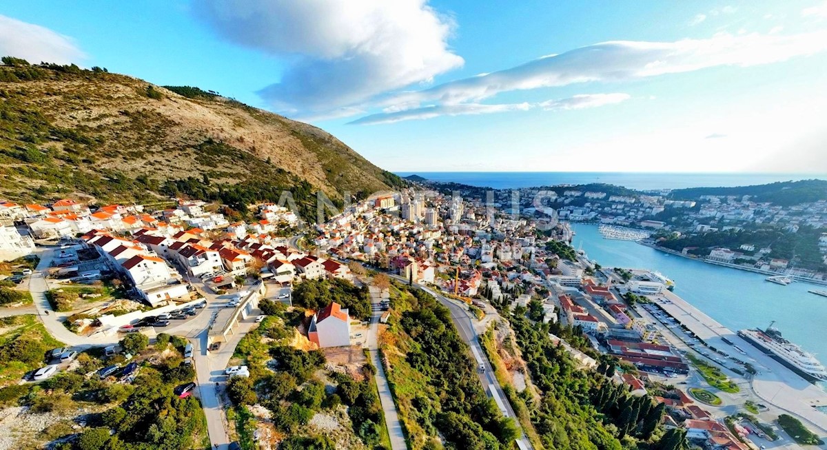 Terreno In vendita - DUBROVAČKO-NERETVANSKA  DUBROVNIK 