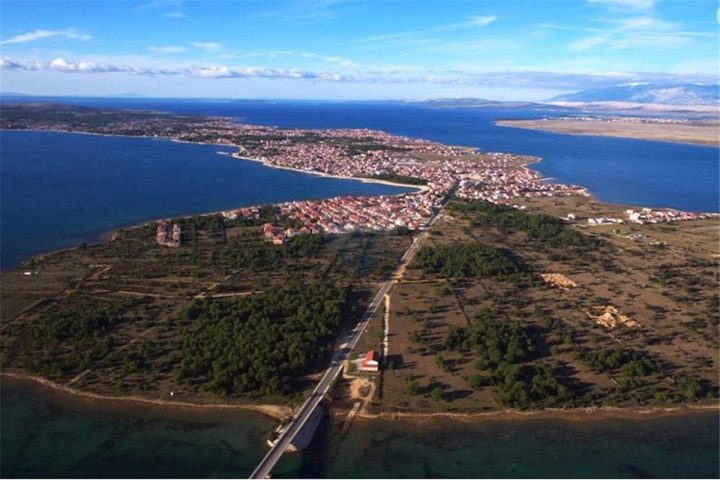 Działka na sprzedaż 1140 m² – Vir