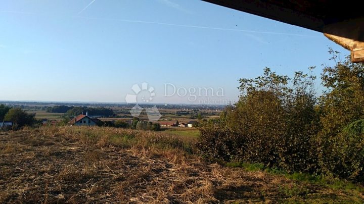 Terreno In vendita VARAŽDIN BREG