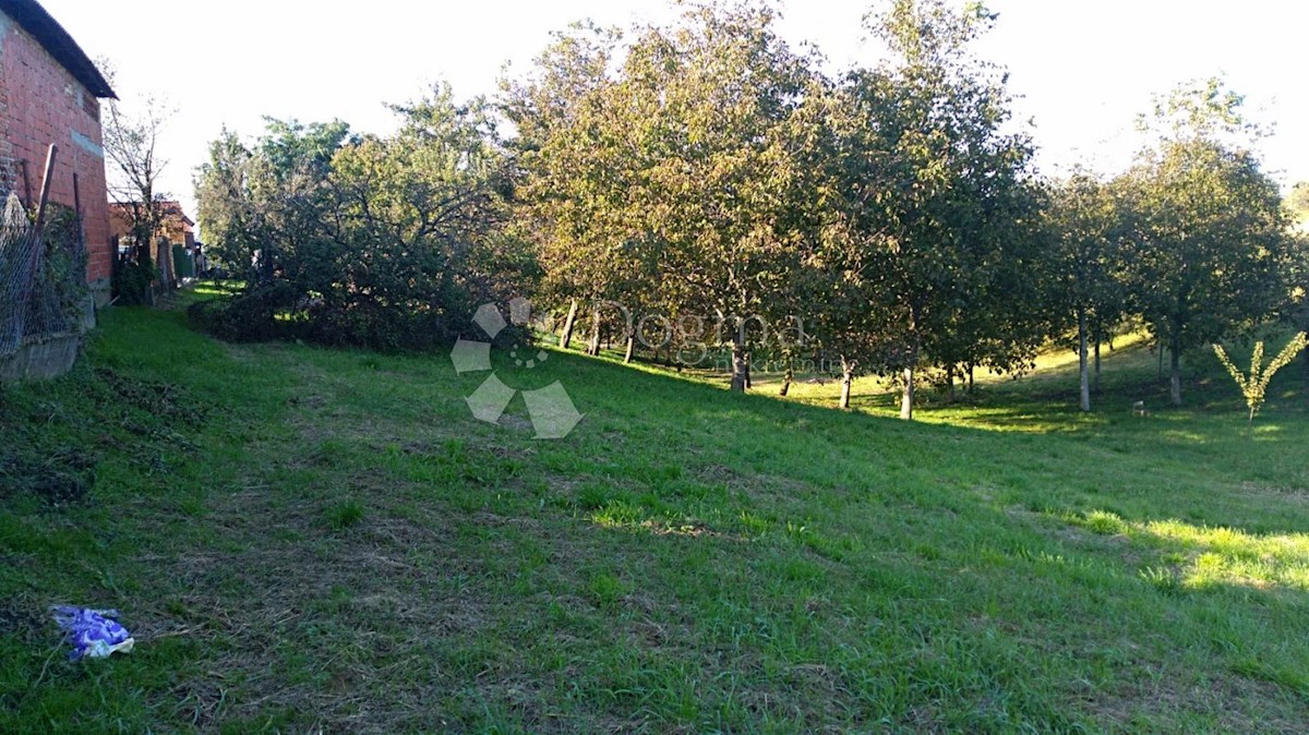 Parcela Naprodaj - VARAŽDINSKA  Gornji Kneginec