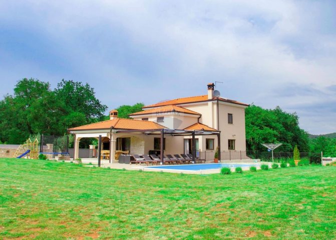 Maison à vendre 385 m² – Rovinj