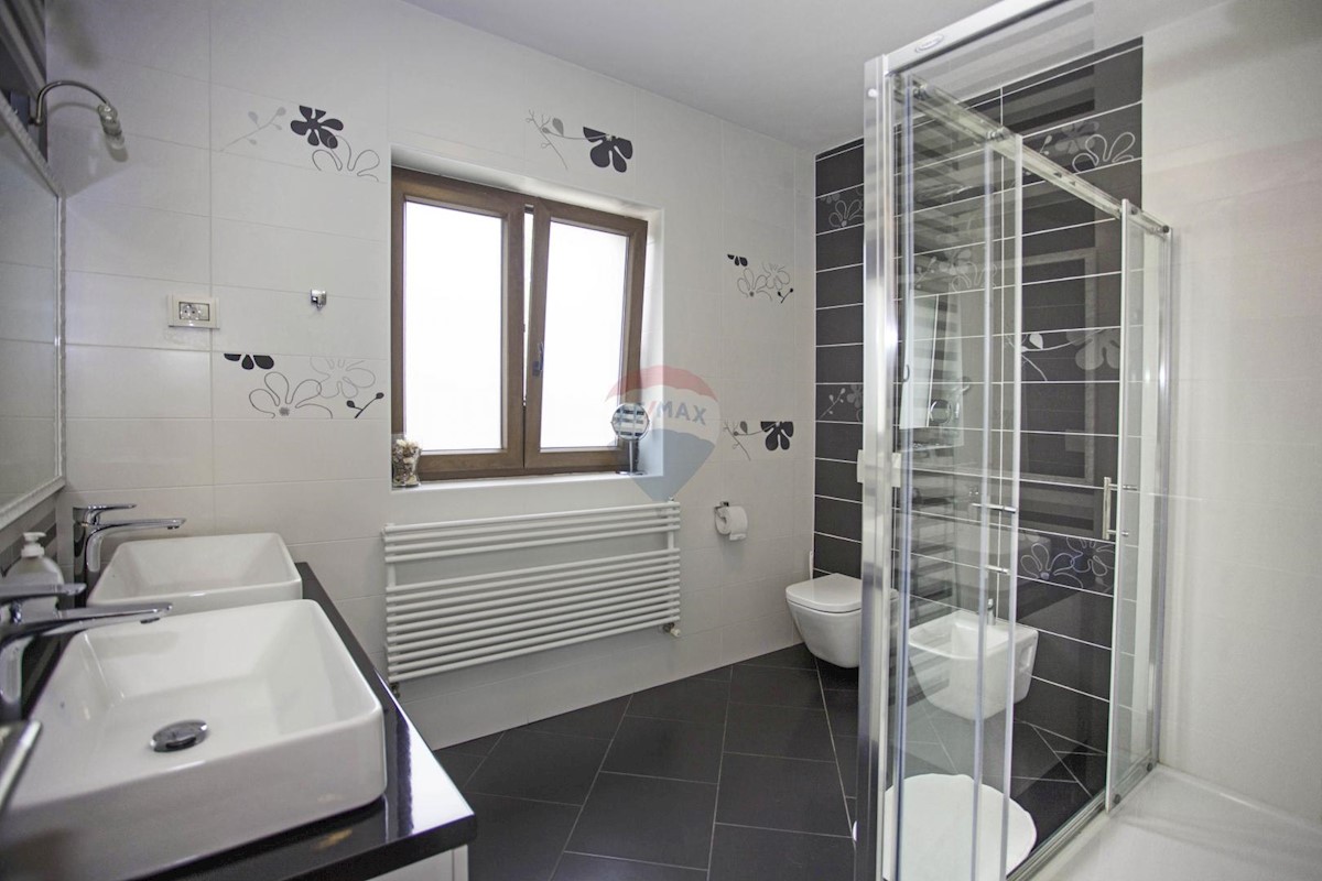 Haus Zu verkaufen - ISTARSKA  ROVINJ 