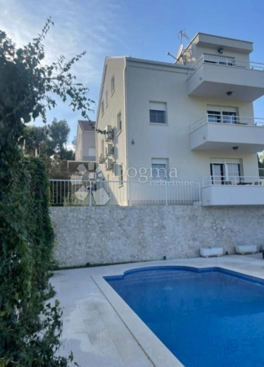 House For sale - SPLITSKO-DALMATINSKA  TROGIR 