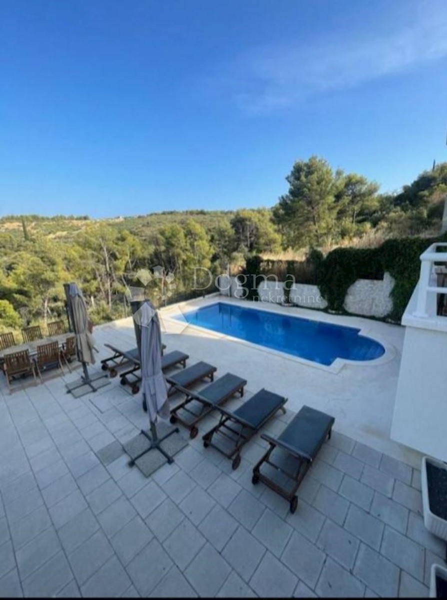 House For sale - SPLITSKO-DALMATINSKA  TROGIR 