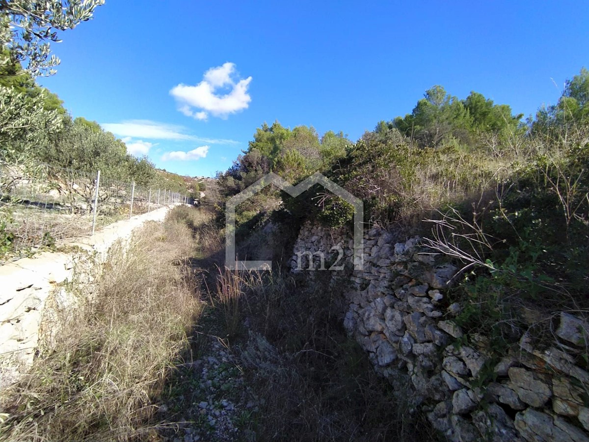 Zemljište Na prodaju - SPLITSKO-DALMATINSKA  BRAČ 