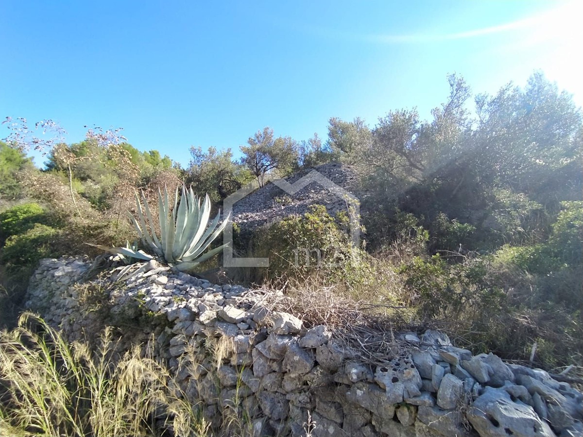 Zemljište Na prodaju - SPLITSKO-DALMATINSKA  BRAČ 