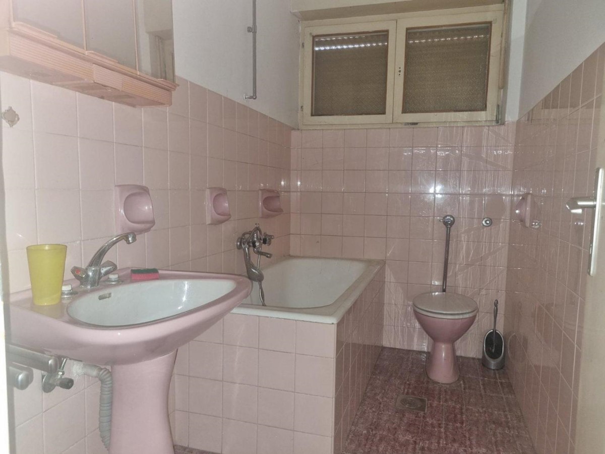 House For sale - PRIMORSKO-GORANSKA  NOVI VINODOLSKI 