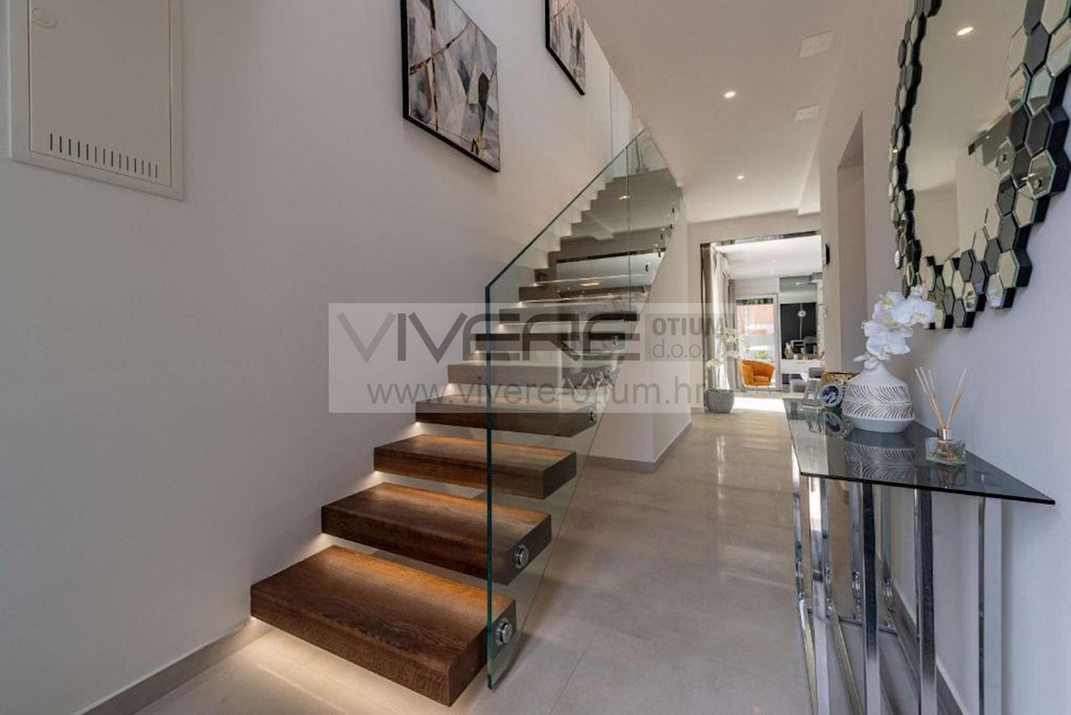 House For sale - ZADARSKA  NIN 
