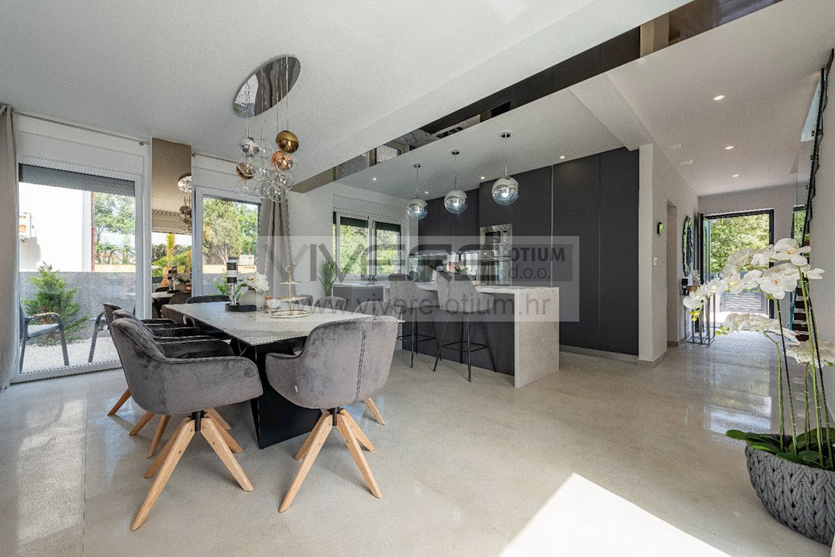 House For sale - ZADARSKA  NIN 