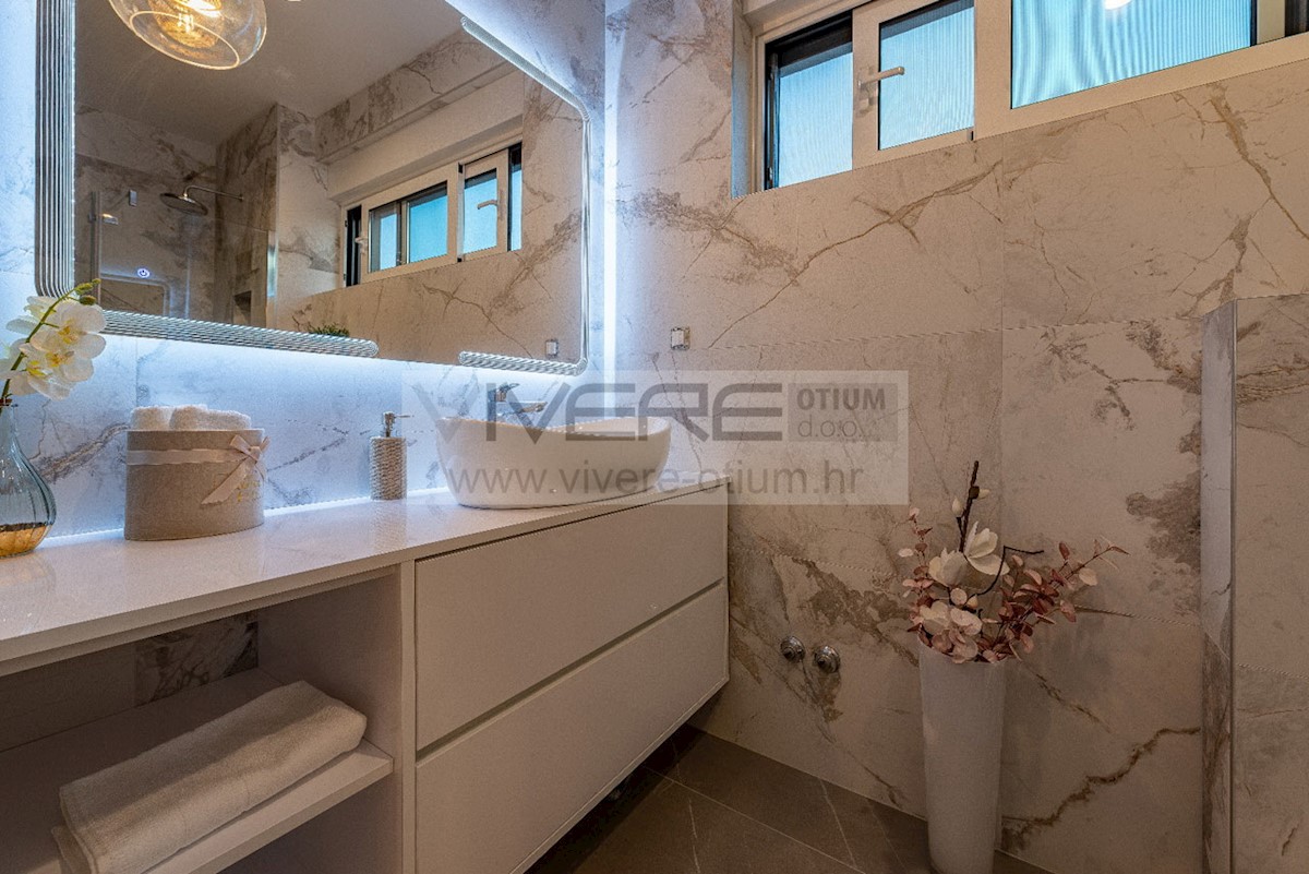 House For sale - ZADARSKA  NIN 