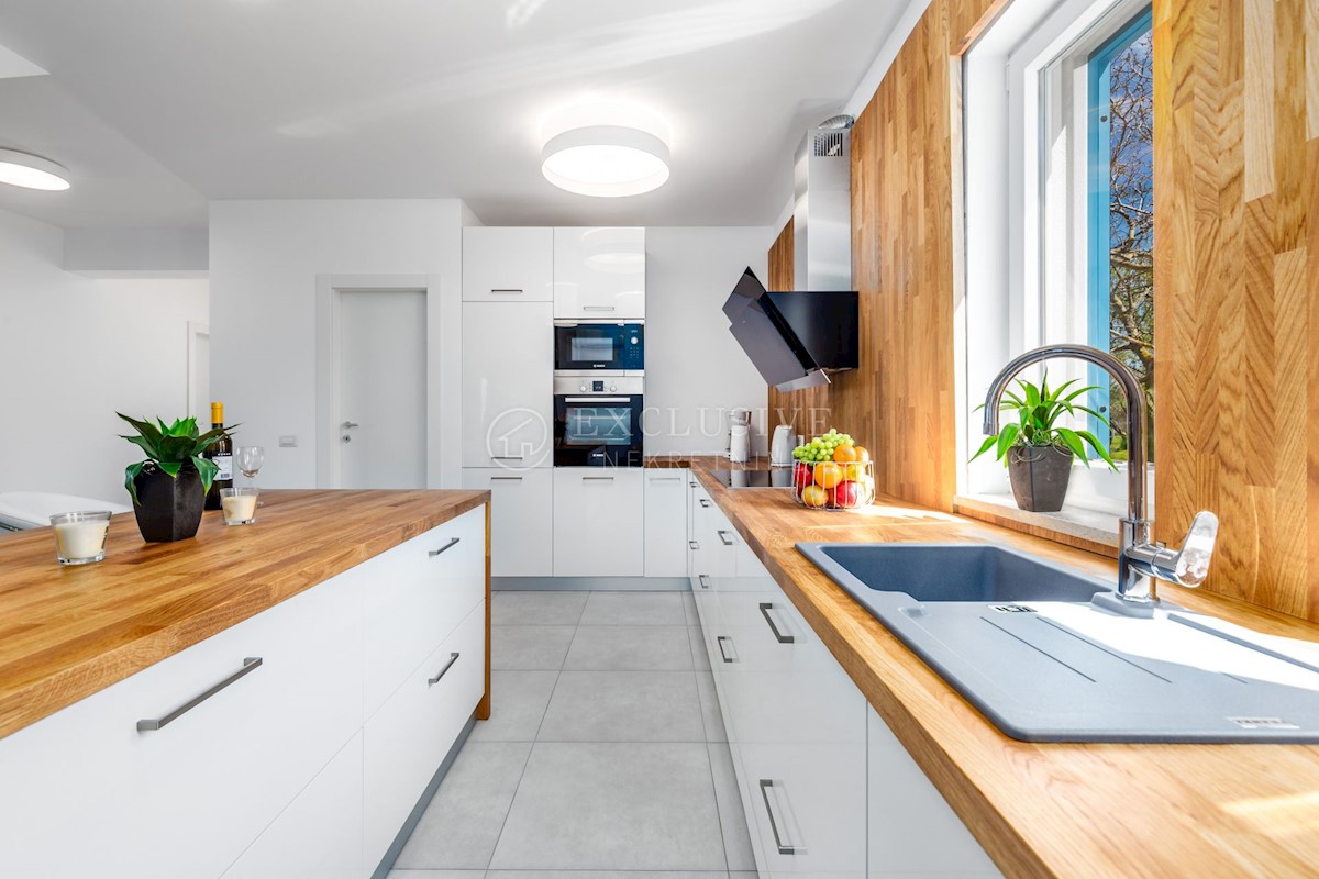 Haus Zu verkaufen - ISTARSKA  POREČ 