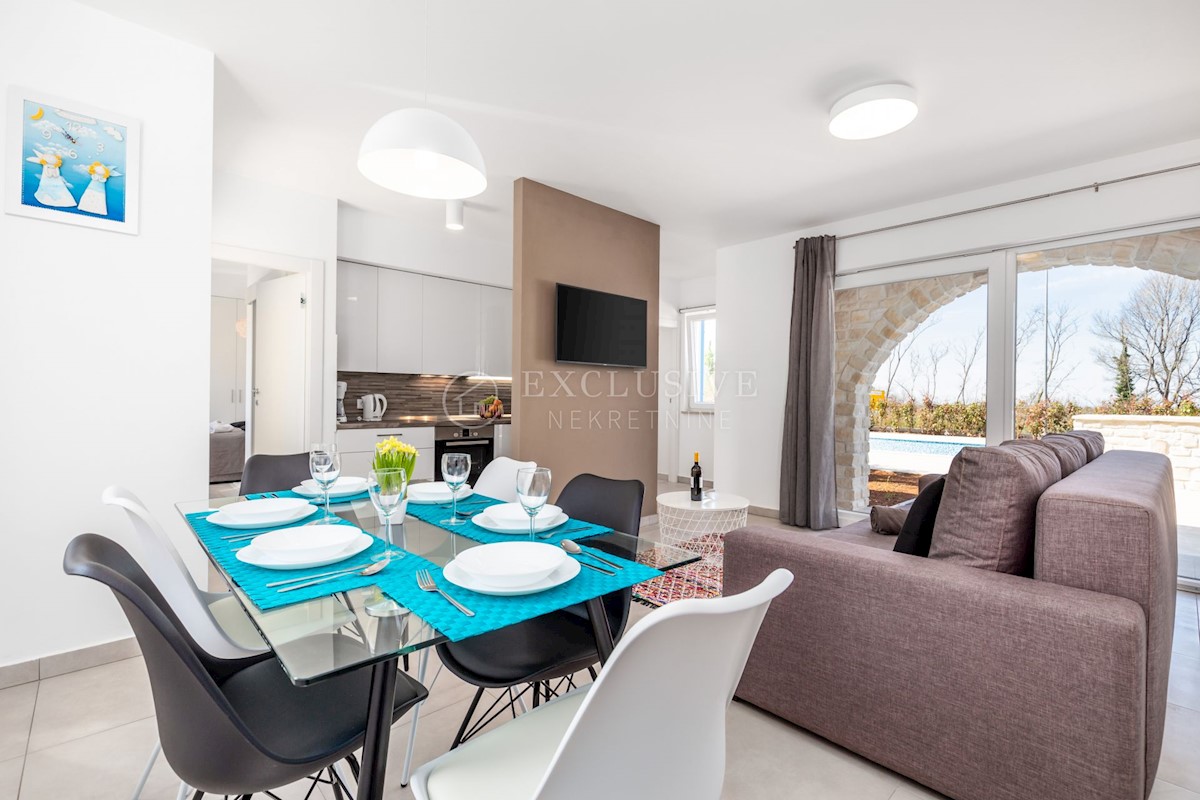 Haus Zu verkaufen - ISTARSKA  POREČ 