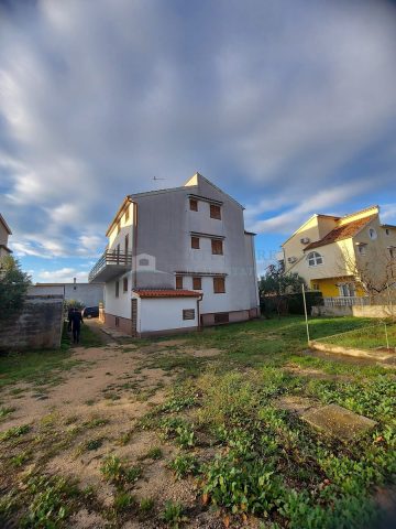 Kuća na prodaju 438 m² – Vodice