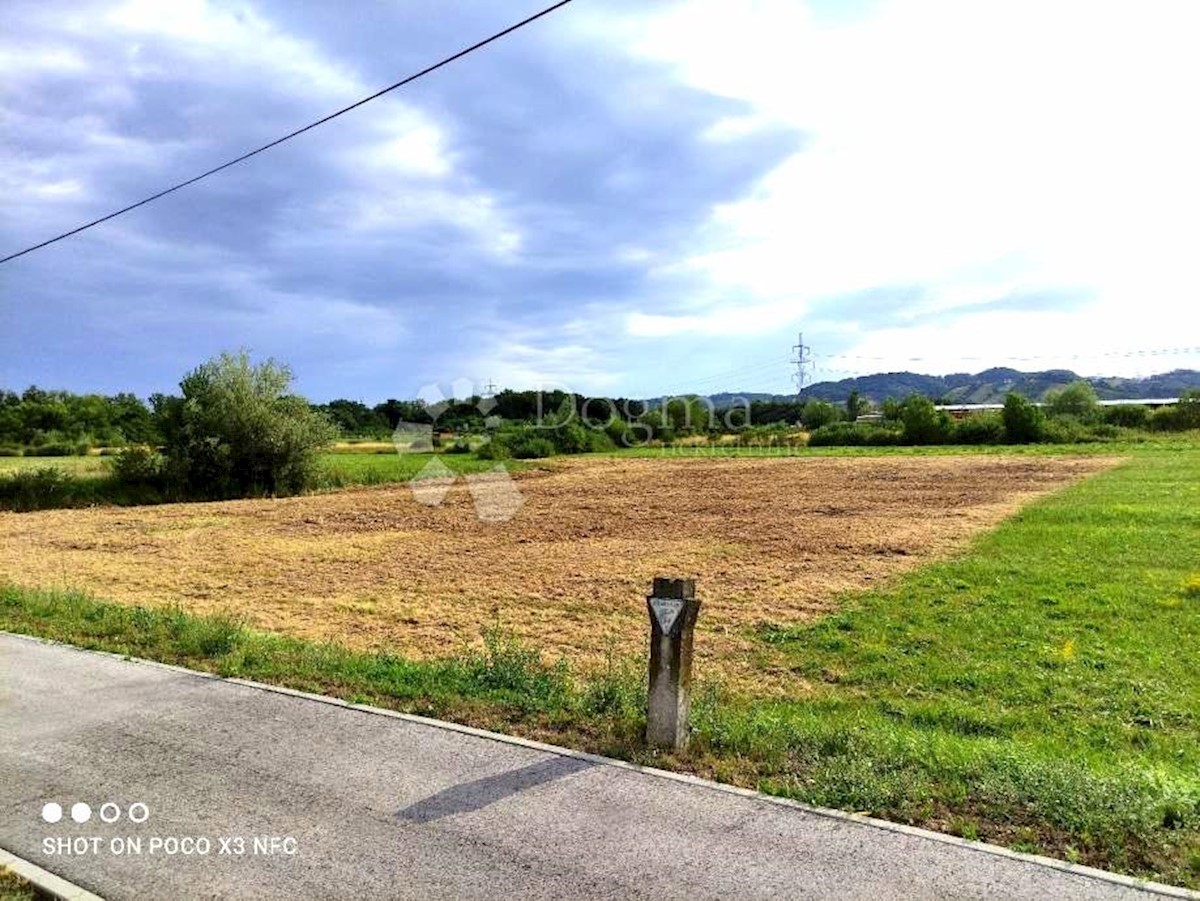 Terreno In vendita - ZAGREBAČKA  SVETA NEDELJA 