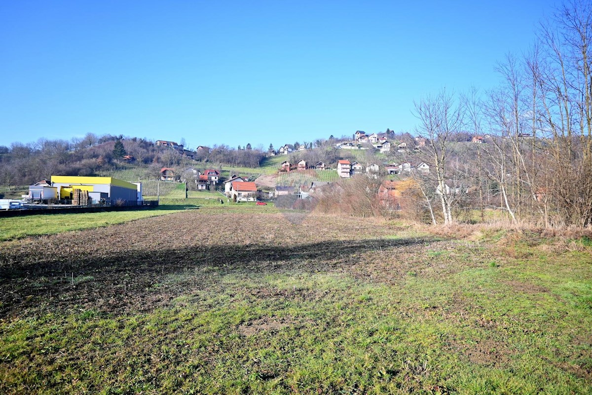 Parcela Na predaj - GRAD ZAGREB  ZAGREB 