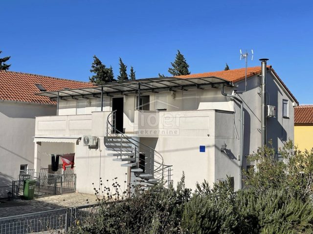 Kuća na prodaju 170 m² – Gornji Karin